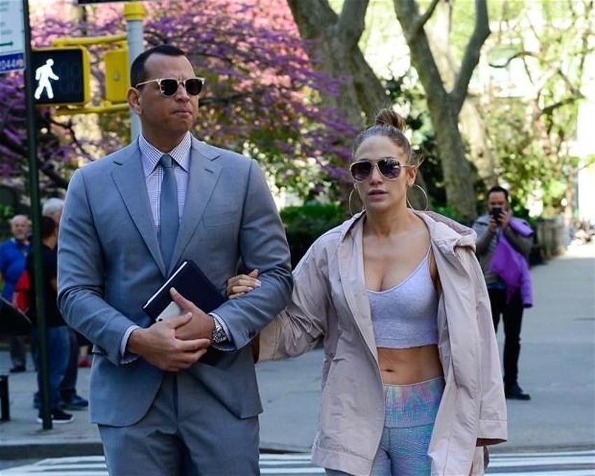 Jennifer Lopez ile Alex Rodriguez arasında neler oluyor?