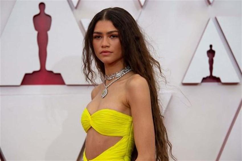 Zendaya, Oscar törenine damga vurdu! 6 milyon dolarlık kolye...