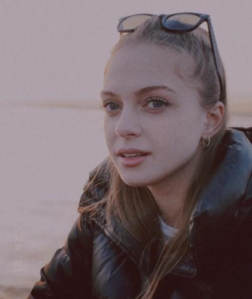 İpek Filiz Yazıcı güzelliğini annesinden almış! İpek Filiz Yazıcı'nın annesi ile paylaşımını görenler gözlerine inanamadı...