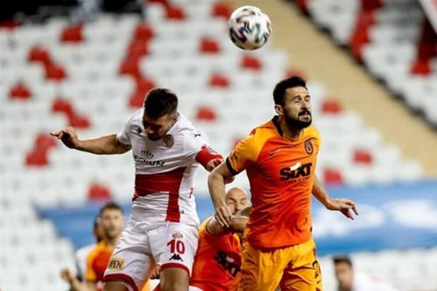Galatasaraylı futbolcular Podolski'nin hareketine çıldırdı! Fatih Terim ve Muslera...