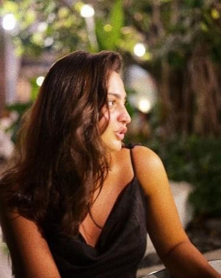 Sibel Can'ın kızı Melisa Ural göz kamaştırdı!