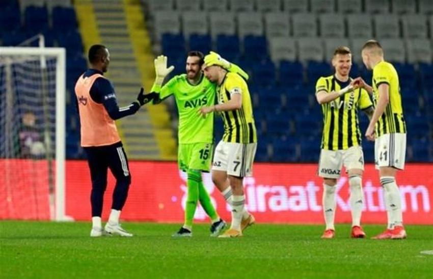 Nihat Kahveci'den bomba etkisi yaratacak yorum! 'Demba Ba Fenerbahçe'de banko oynar'