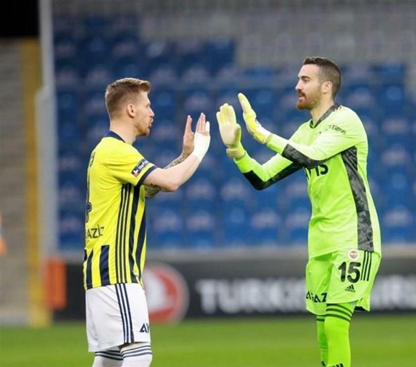 Nihat Kahveci'den bomba etkisi yaratacak yorum! 'Demba Ba Fenerbahçe'de banko oynar'