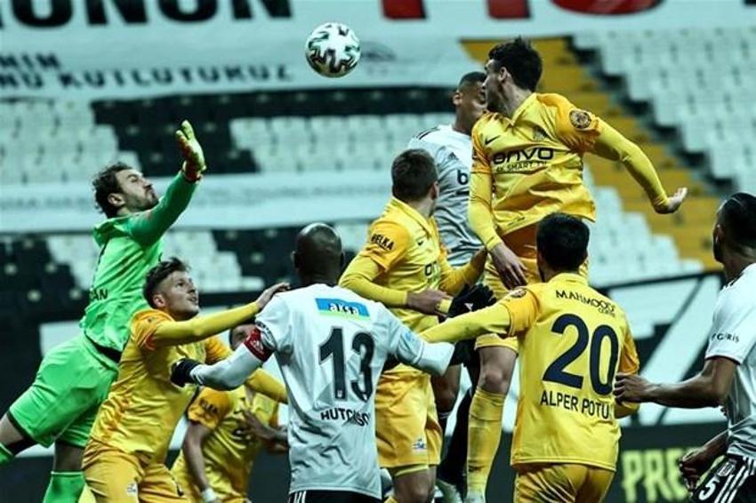 Beşiktaş - Ankaragücü maçına damga vuran olay! Ante Kulusic, Cyle Larin ve N'Koudou...