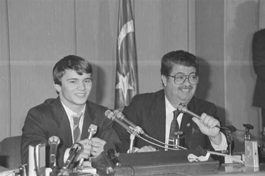 8. Cumhurbaşkanı Turgut Özal'ın ölümünün üzerinden 28 yıl geçti