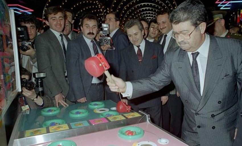 8. Cumhurbaşkanı Turgut Özal'ın ölümünün üzerinden 28 yıl geçti