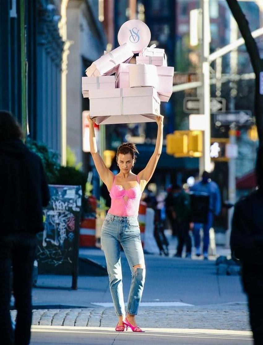 Irina Shayk, New York sokaklarını birbirine kattı!