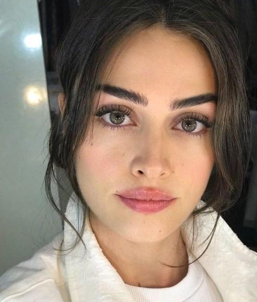 Ramo'nun Sibel'i Esra Bilgiç güzelliğiyle büyülüyor! Onu hiç böyle görmediniz...