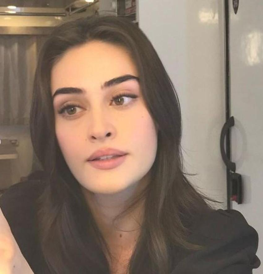 Ramo'nun Sibel'i Esra Bilgiç güzelliğiyle büyülüyor! Onu hiç böyle görmediniz...