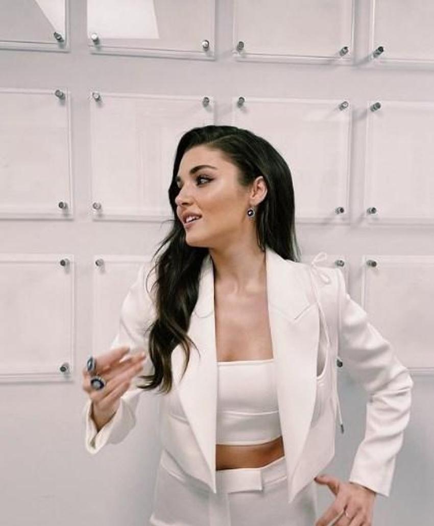 Hande Erçel noktayı koydu! Murat Akdoğan ile aşk iddiası...