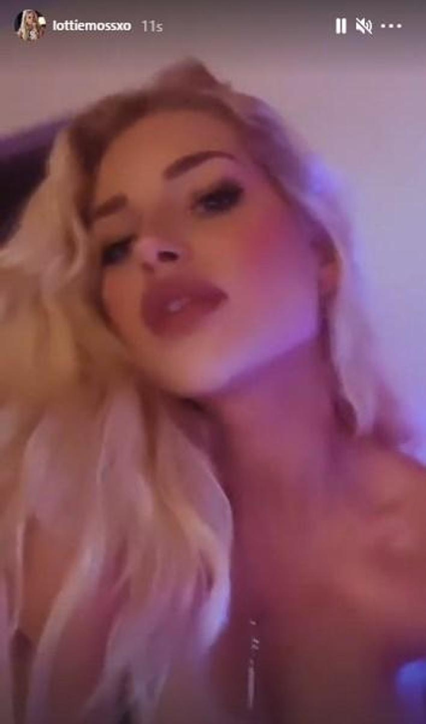 Lottie Moss’dan seksi video!