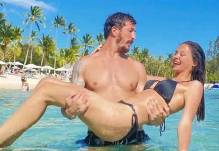 Survivor Berkan Karabulut ve sevgilisi Lale Onuk dudak dudağa!
