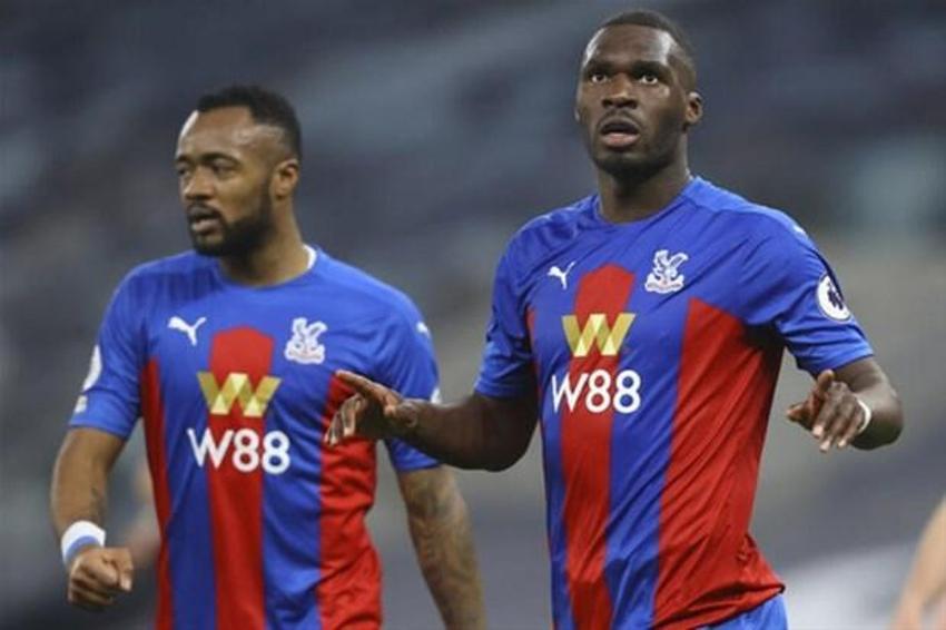Galatasaray'dan ilginç transfer! Mostafa'nın yanına bir pivot daha Christian Benteke