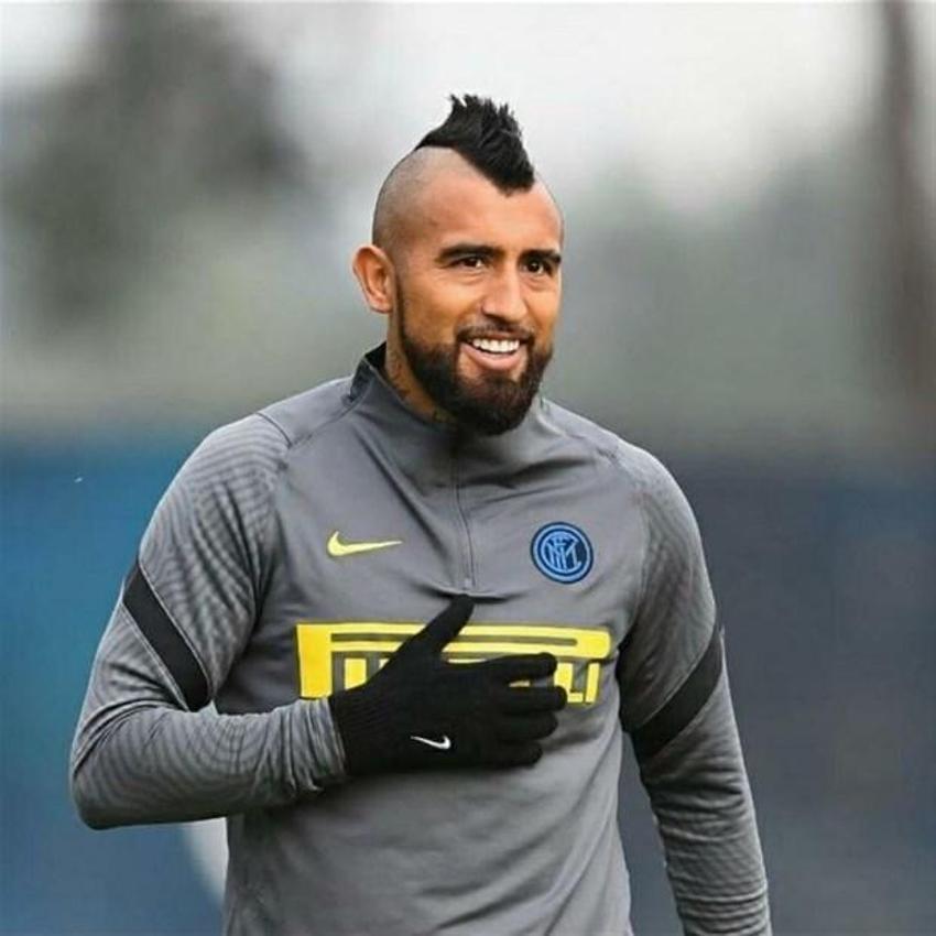 Dünyaca ünlü yıldız Arturo Vidal'i Galatasaray'a teklif ettiler