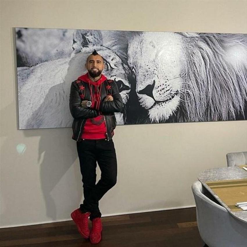 Dünyaca ünlü yıldız Arturo Vidal'i Galatasaray'a teklif ettiler