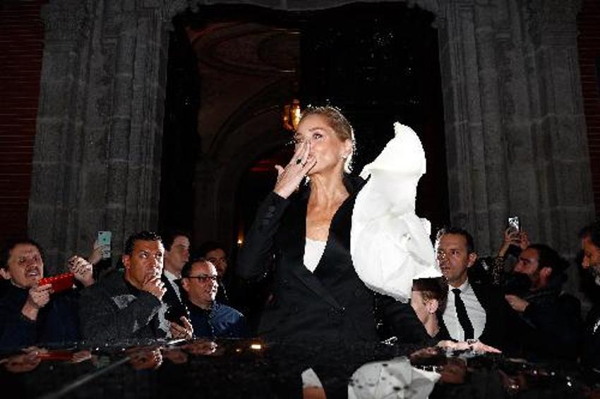 Sharon Stone'dan şok açıklamalar! 'Yapımcım partnerimle yatmamı istedi'
