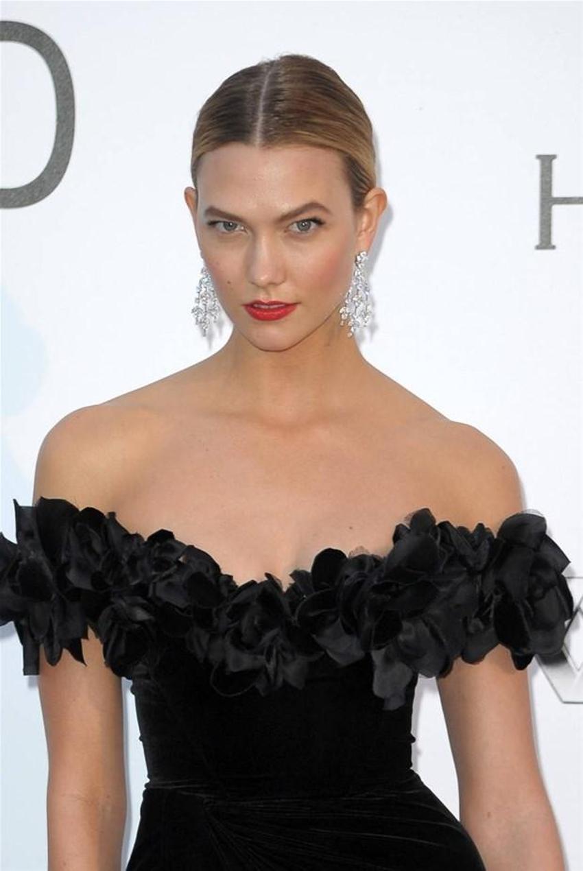 Karlie Kloss'tan sevindiren haber! İlk fotoğrafını paylaştı!
