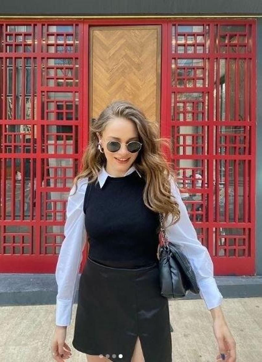 Miray Daner süper mini eteğiyle sosyal medyayı salladı! Adeta bir deri bir kemik kaldı