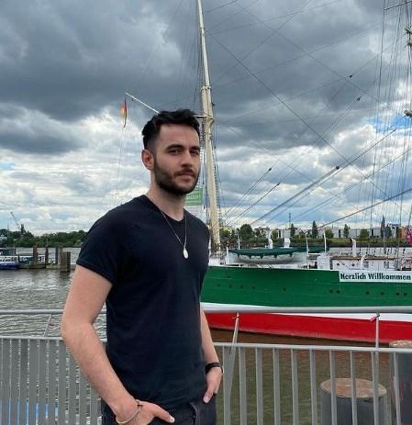 Yabancı Damat’ın Mustafa’sı Ozan Uğurlu yakışıklılığıyla büyüledi!
