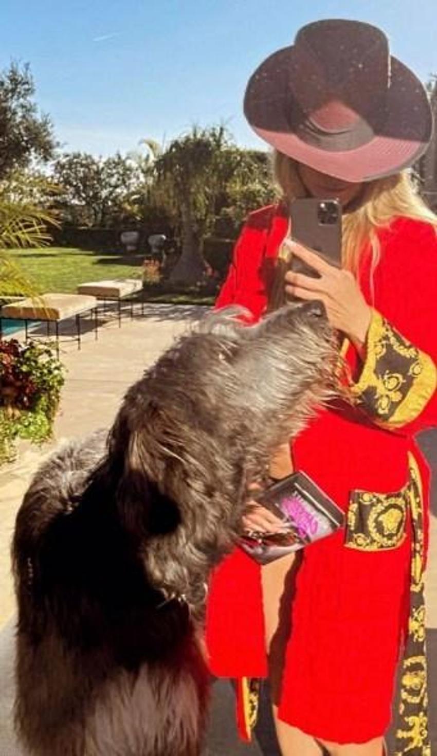 Heidi Klum kitap tanıttı! Herkes göğüslerine baktı...