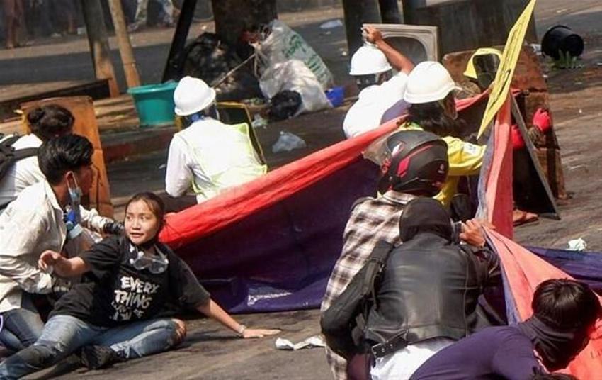 Dünyayı dehşete düşüren görüntüler! Sokaklar kan gölü...
