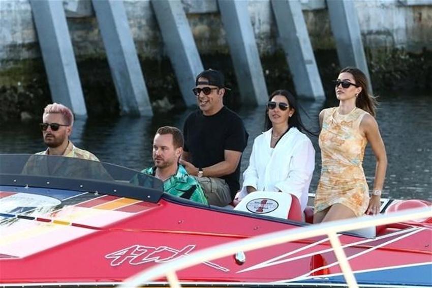 Amelia Hamlin ve Scott Disick'in romantik gün batımı!