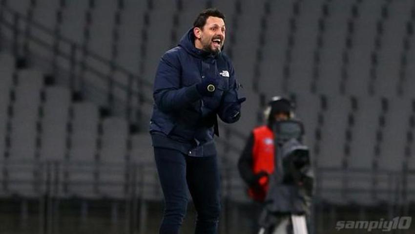Trabzonspor maçı öncesi Fenerbahçe'de son dakika! Arap basınından Razvan Lucescu sürprizi