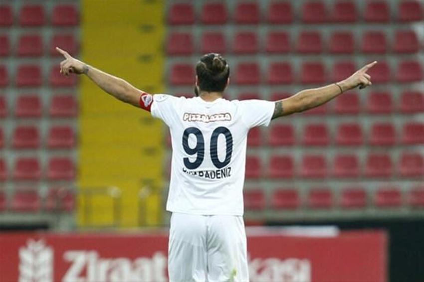 Batuhan Karadeniz şov yaptı Sergen Yalçın'a haber yolladı