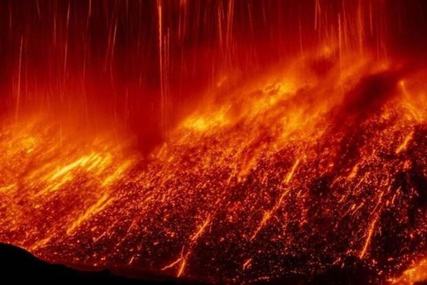 Etna canavarı kükredi! Lav selleri akmaya başladı...