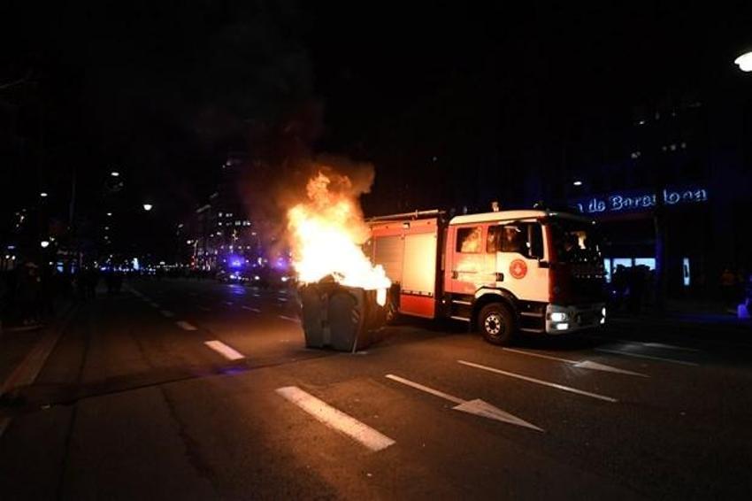 Pablo Hasel ülkeyi karıştırdı! 5 gün geçti, yangın yeri...