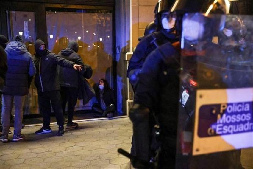Pablo Hasel ülkeyi karıştırdı! 5 gün geçti, yangın yeri...