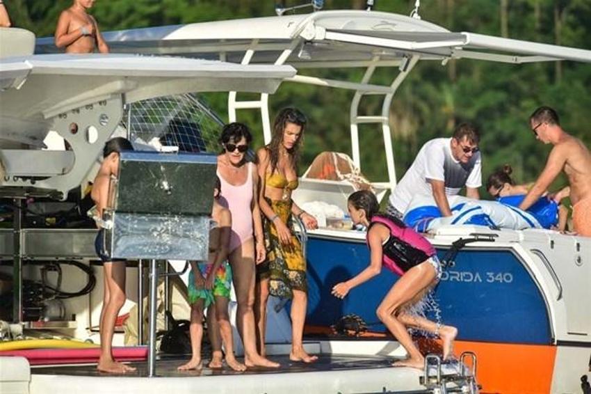Memleketinde son günü! Doyasıya eğlendi, Alessandra Ambrosio...