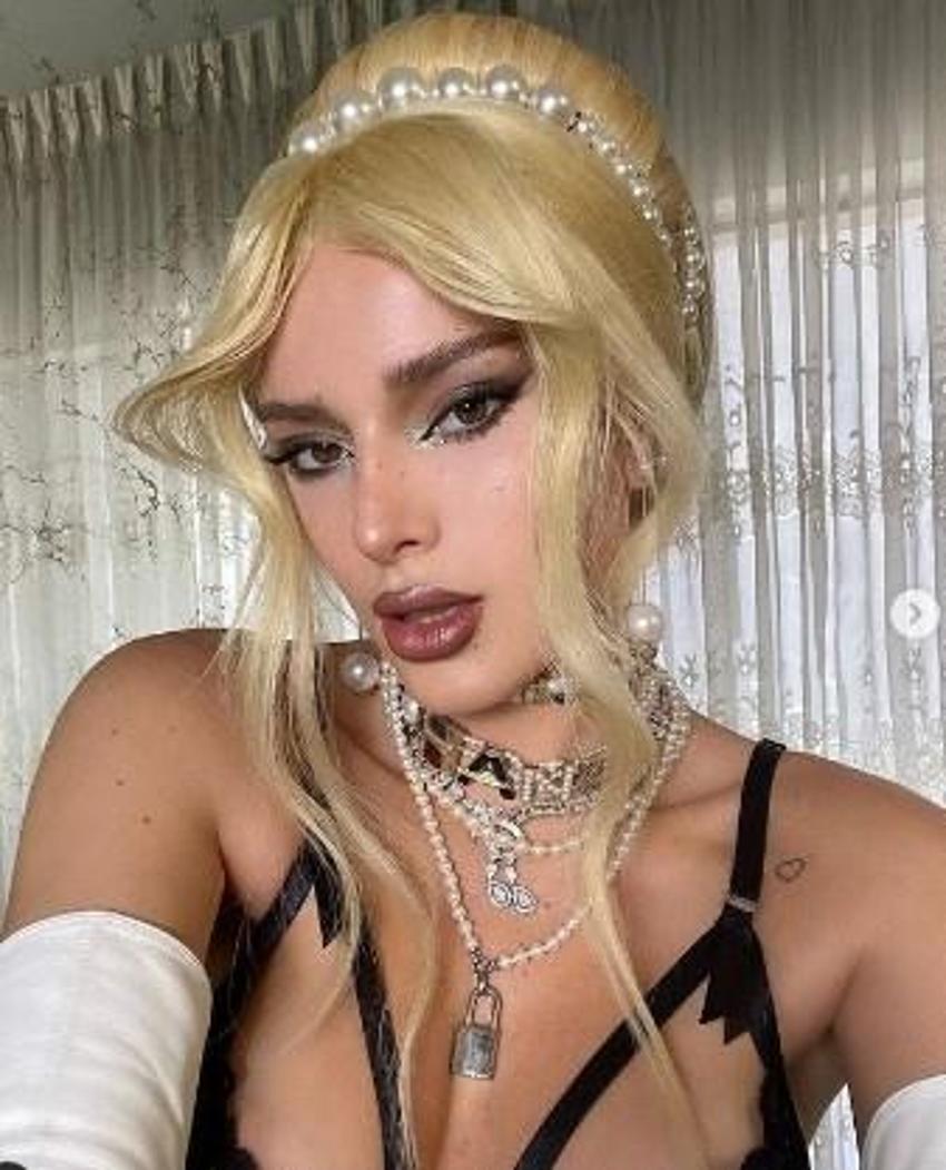 Bella Thorne müstehcen klibiyle adından söz ettirdi!