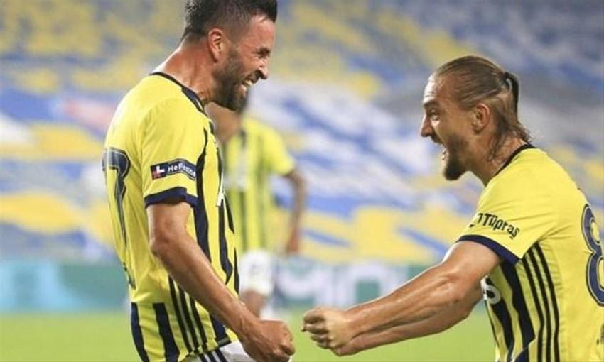 Fenerbahçe'de Gökhan Gönül futbolu bırakıyor! Yeni işi bile belli oldu
