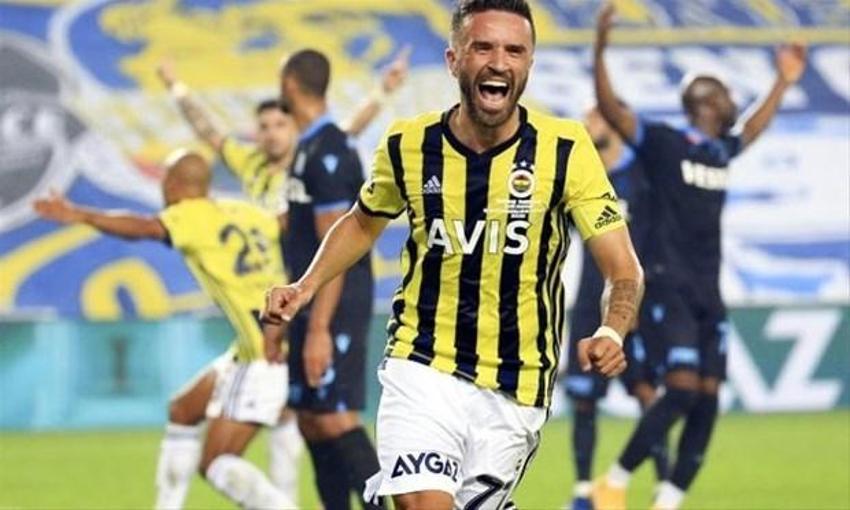 Fenerbahçe'de Gökhan Gönül futbolu bırakıyor! Yeni işi bile belli oldu