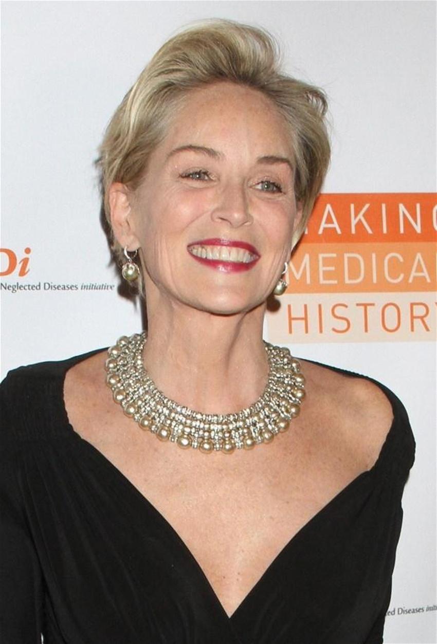 Sharon Stone son paylaşımıyla kafa karıştırdı!