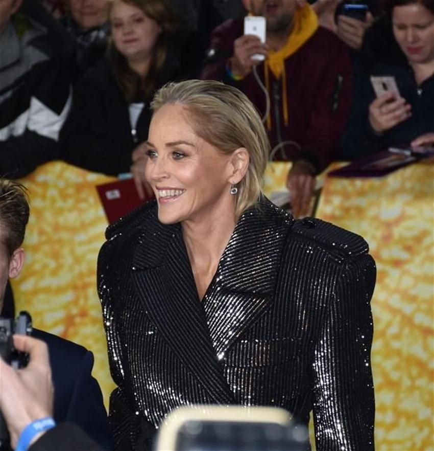 Sharon Stone son paylaşımıyla kafa karıştırdı!