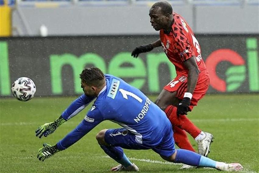 Kara Kartal'da 'Tosun Paşa' şov yaptı! Gençlerbirliği: 0 Beşiktaş: 3
