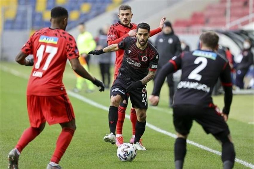 Kara Kartal'da 'Tosun Paşa' şov yaptı! Gençlerbirliği: 0 Beşiktaş: 3