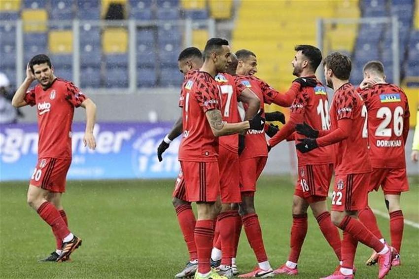 Kara Kartal'da 'Tosun Paşa' şov yaptı! Gençlerbirliği: 0 Beşiktaş: 3