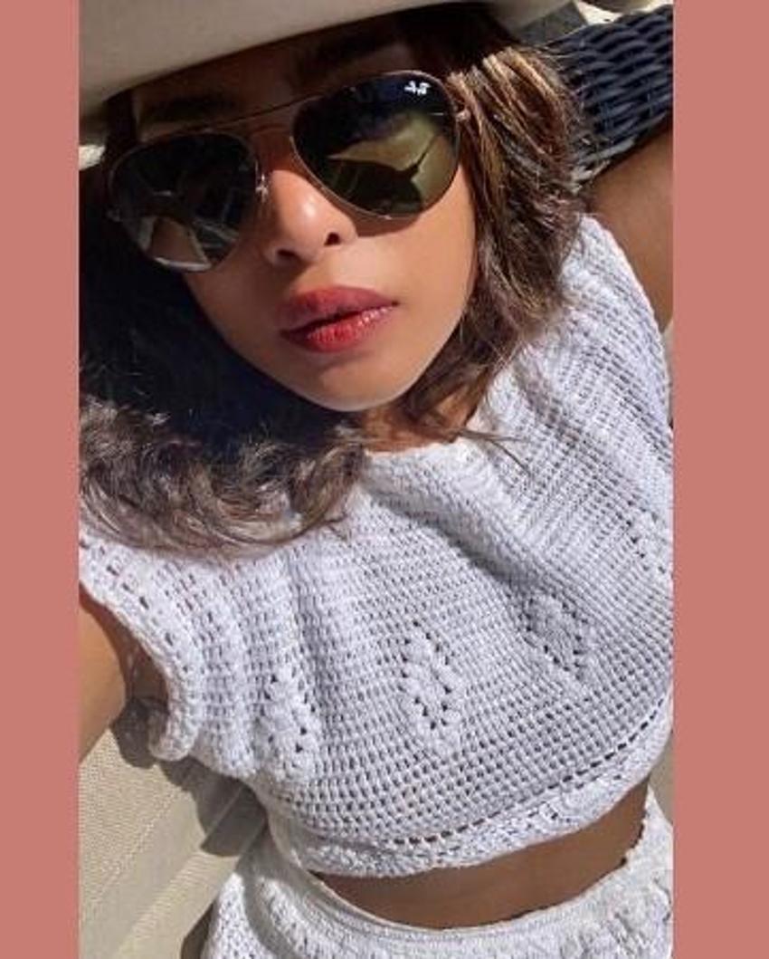 Ünlü oyuncu Priyanka Chopra itiraf etti: Yönetmen benden göğüs estetiği yaptırmamı istedi