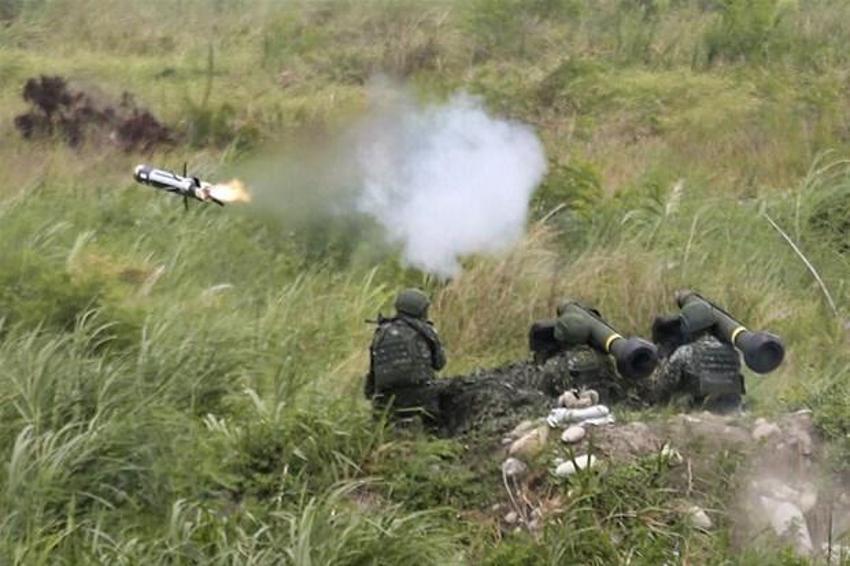 ABD-Çin kapışmasında tehlikeli anlar! Görüntüler gündeme bomba gibi düştü...