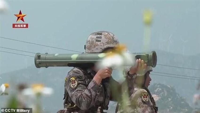 ABD-Çin kapışmasında tehlikeli anlar! Görüntüler gündeme bomba gibi düştü...