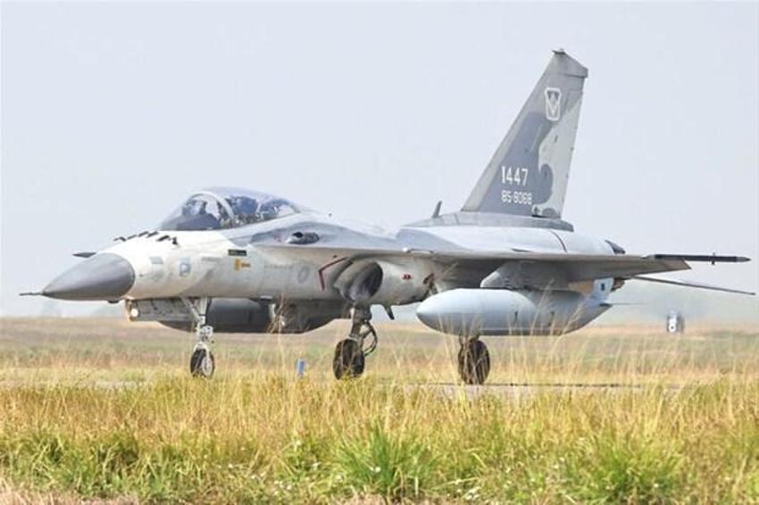 ABD-Çin kapışmasında tehlikeli anlar! Görüntüler gündeme bomba gibi düştü...