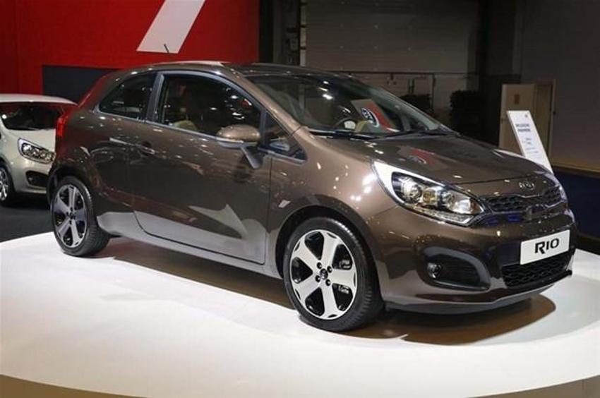 Şubat ayı en ucuz sıfır arabalar! Renault, Kia, Toyota, Volkswagen, Mercedes, Opel, BMW ve diğerleri...