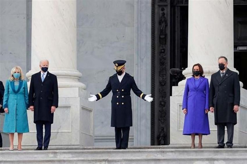 Dünya saniye saniye izledi! Melania Trump damgasını vurdu Jill Biden ve Kamala Harris ise...