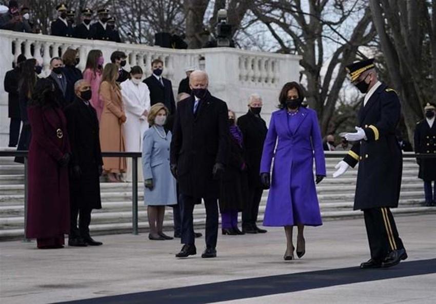 Dünya saniye saniye izledi! Melania Trump damgasını vurdu Jill Biden ve Kamala Harris ise...