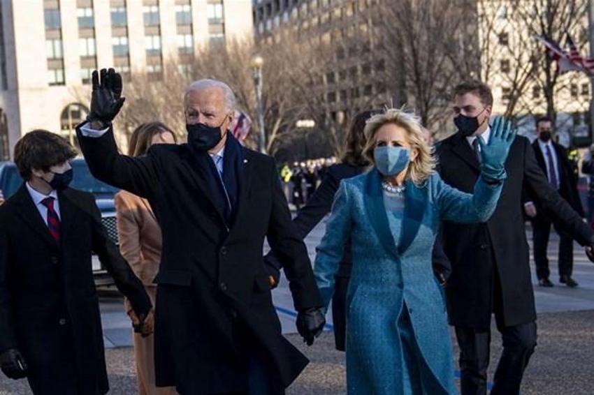 Dünya saniye saniye izledi! Melania Trump damgasını vurdu Jill Biden ve Kamala Harris ise...