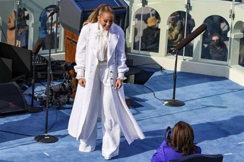 Dünya saniye saniye izledi! Melania Trump damgasını vurdu Jill Biden ve Kamala Harris ise...