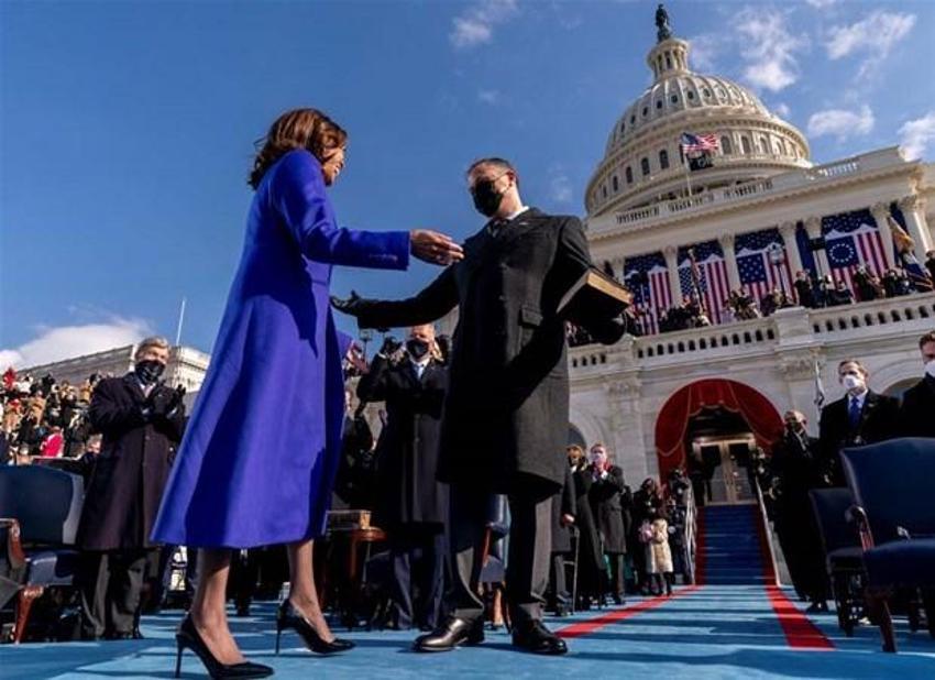 Dünya saniye saniye izledi! Melania Trump damgasını vurdu Jill Biden ve Kamala Harris ise...